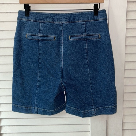 NWT Boden Fife High Rise Denim Shorts Blue Sailor Button Front Size 6 Nautical - Picture 3 of 6